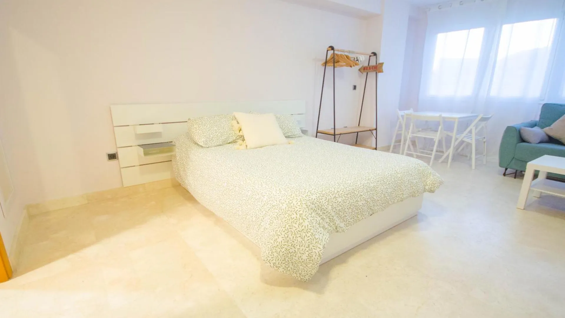 Estudio Central Beach Estepona 0*,  Spain