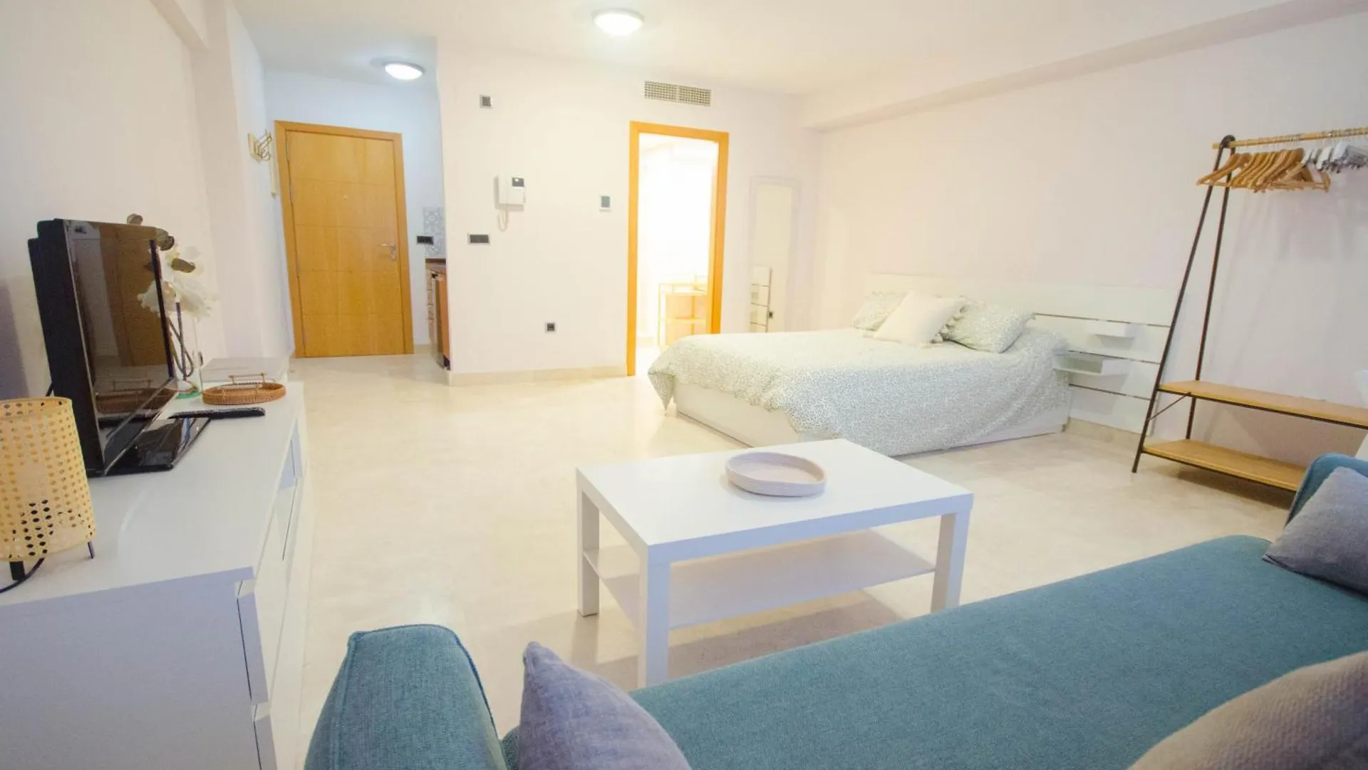 Estudio Central Beach Estepona Apartment
